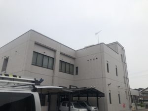 三重県伊勢市の年金事務所にてキュービクル内装置の更新電気工事